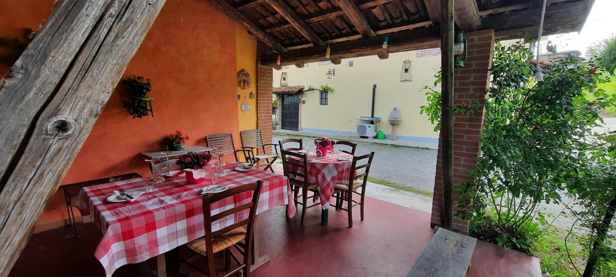 Ca Trifolera Barbaresco - Romantico Cascinale Con Antica Cantina Nel Cuore Delle Langhe - Degustazione Vini Nella Nostra Cantina Zewnętrze zdjęcie