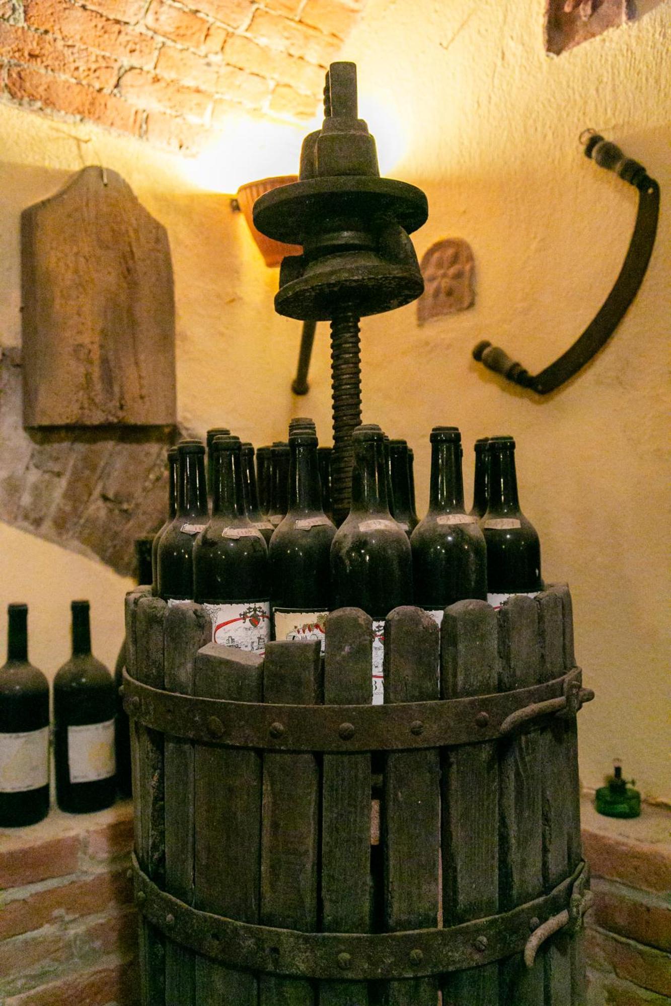 Ca Trifolera Barbaresco - Romantico Cascinale Con Antica Cantina Nel Cuore Delle Langhe - Degustazione Vini Nella Nostra Cantina Zewnętrze zdjęcie