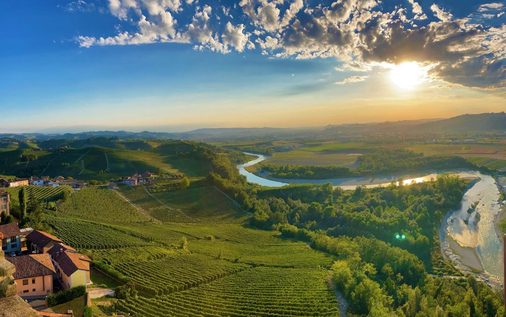 Ca Trifolera Barbaresco - Romantico Cascinale Con Antica Cantina Nel Cuore Delle Langhe - Degustazione Vini Nella Nostra Cantina Zewnętrze zdjęcie